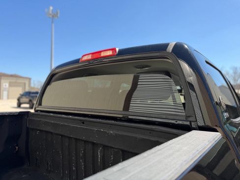 Used 2013 Toyota Tundra 4x4 CrewMax w/ SR5 Pkg image 20