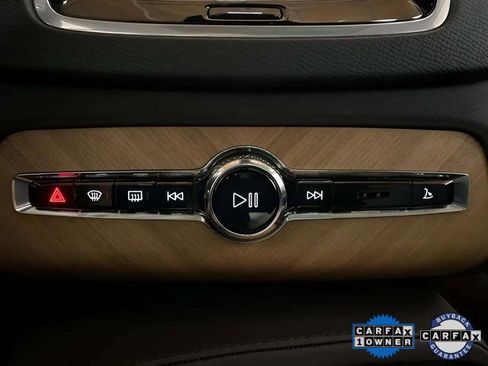 Used 2025 Volvo XC90 B6 Plus image 56