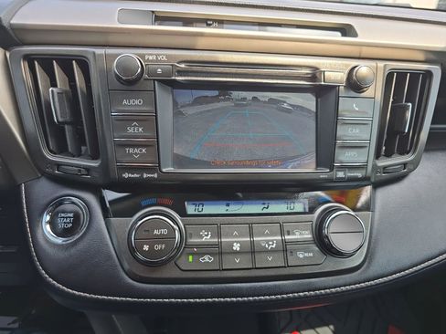 Used 2013 Toyota RAV4 Limited AWD/4WD image 31