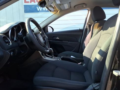 Used 2012 Chevrolet Cruze LT image 7