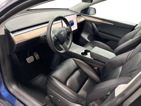 Certified 2023 Tesla Model Y Performance AWD/4WD image 8