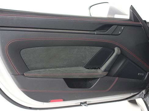 Used 2024 Porsche 911 GT3 RWD image 29
