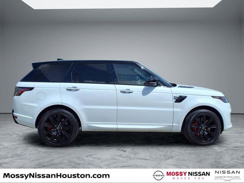 Used 2022 Land Rover Range Rover Sport HST image 8
