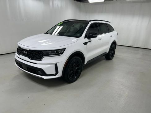 Used 2022 Kia Sorento SX AWD/4WD image 2