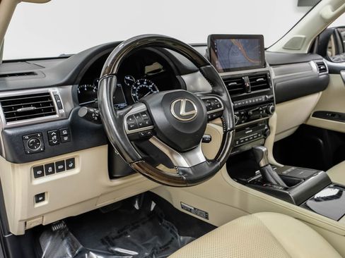 Used 2022 Lexus GX 460 Luxury w/ Sport Design Package image 3