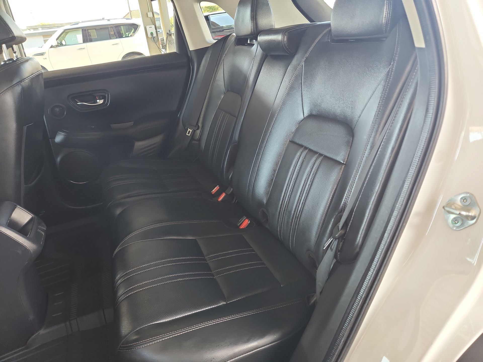 Used 2024 Honda HR-V EX-L image 24