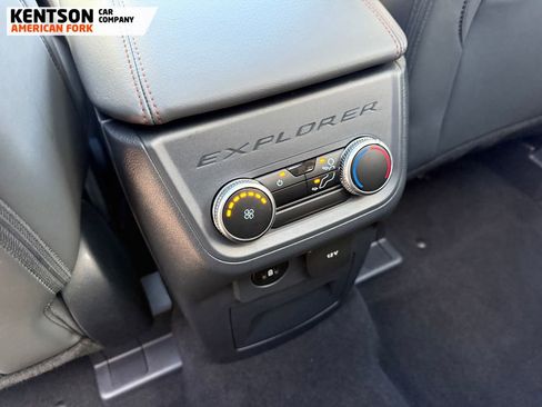 Used 2025 Ford Explorer Active w/ Active Comfort Package image 34