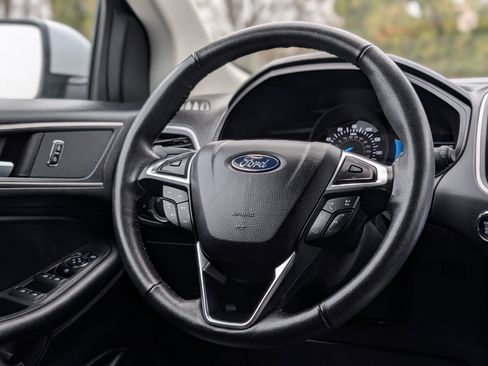 Used 2023 Ford Edge SEL image 14