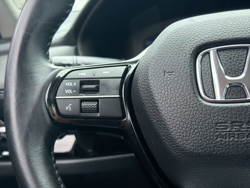 Used 2023 Honda Accord Touring image 26
