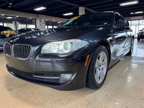 Used 2011 BMW 528i Sedan RWD image 3