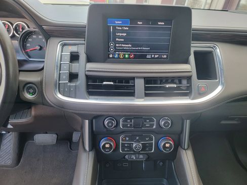 Used 2022 Chevrolet Suburban LS w/ Driver Alert Package AWD/4WD image 23