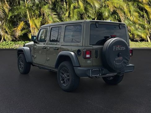 Used 2025 Jeep Wrangler Unlimited Sport AWD/4WD image 8