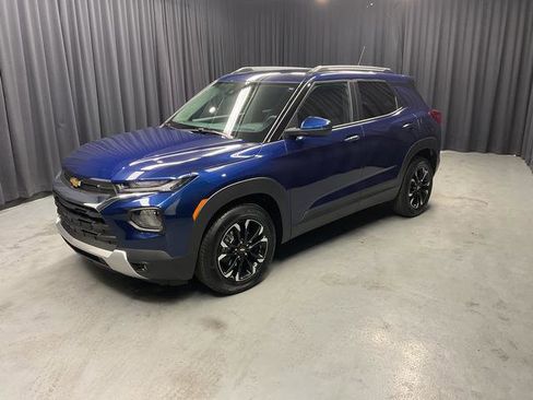 Used 2023 Chevrolet TrailBlazer LT w/ Convenience Package image 2