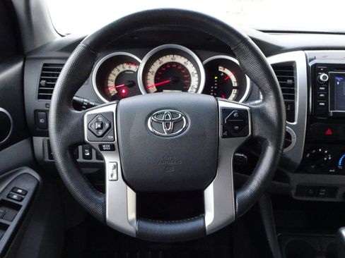 Used 2015 Toyota Tacoma 4x4 Double Cab image 19