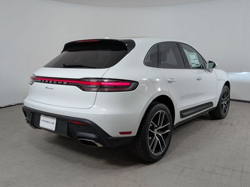 New 2026 Porsche Macan AWD/4WD image 9