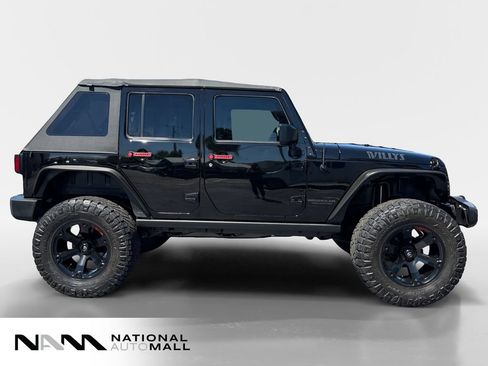 Used 2017 Jeep Wrangler Unlimited Sport AWD/4WD image 6