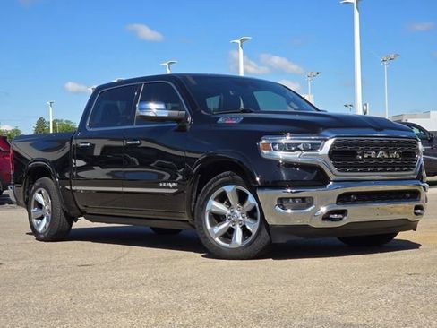 Used 2021 RAM 1500 Limited AWD/4WD image 2