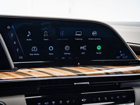 Used 2023 Cadillac Escalade Premium Luxury Platinum image 36