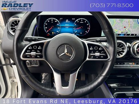 Used 2022 Mercedes-Benz GLB 250 4MATIC image 16