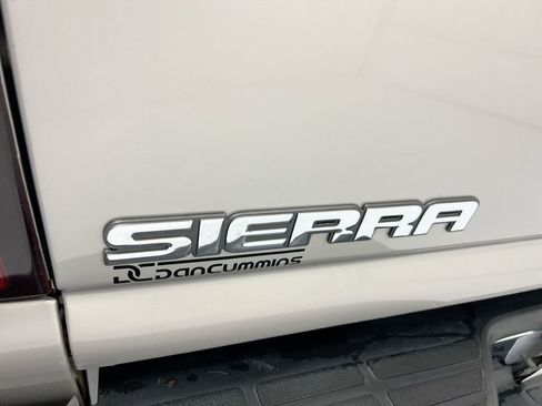 Used 2006 GMC Sierra 1500 SLE w/ Light Duty Power Package AWD/4WD image 24