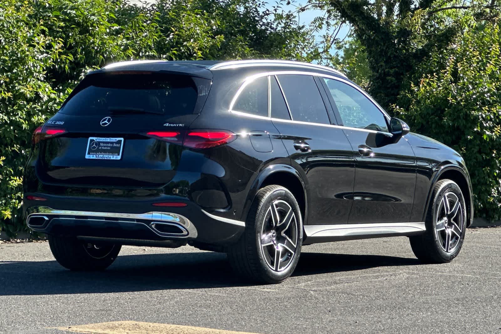 Certified 2026 Mercedes-Benz GLC 300 4MATIC image 3