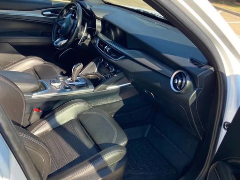Used 2021 Alfa Romeo Stelvio Ti Sport AWD/4WD image 13