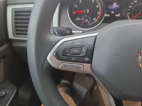 Used 2021 Volkswagen Atlas Cross Sport S image 17