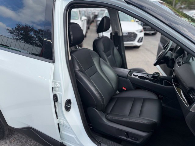 Used 2024 Nissan Rogue SL w/ SL Premium Package AWD/4WD image 29