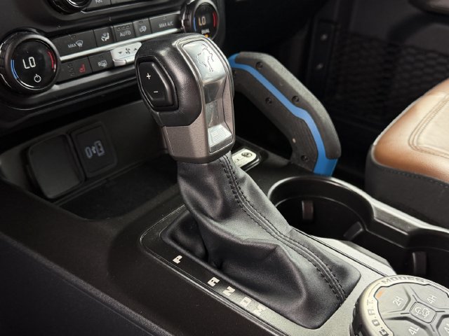 Used 2023 Ford Bronco Outer Banks AWD/4WD image 17