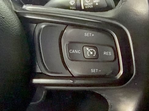Used 2018 Jeep Wrangler Unlimited Sport S AWD/4WD image 19