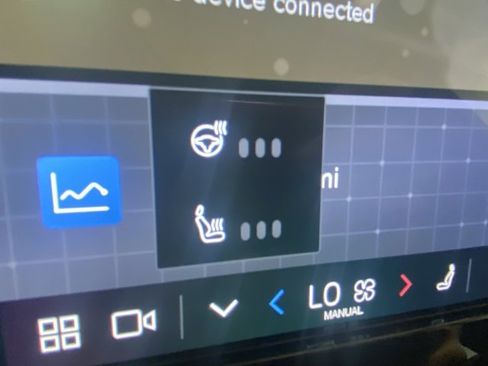 Certified 2023 Volvo C40 P8 Recharge Ultimate w/ Protection Package Premier image 24