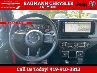 Used 2024 Jeep Wrangler Sport video 2
