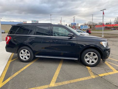 Used 2020 Ford Expedition XLT w/ Equipment Group 202A image 6