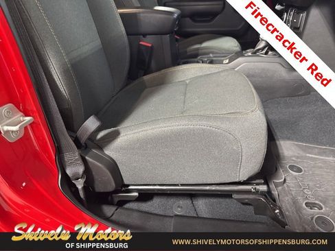 Certified 2024 Jeep Wrangler Sport S image 40