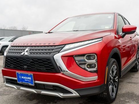 Used 2023 Mitsubishi Eclipse Cross AWD image 2
