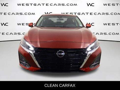 Used 2023 Nissan Altima 2.5 SV image 2