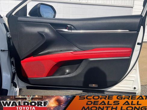 Used 2022 Toyota Camry XSE w/ Navigation Package image 29