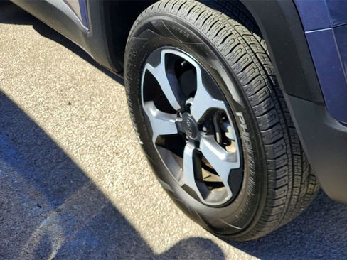 Used 2019 Jeep Renegade Trailhawk w/ UConnect 8.4 Nav Group image 4