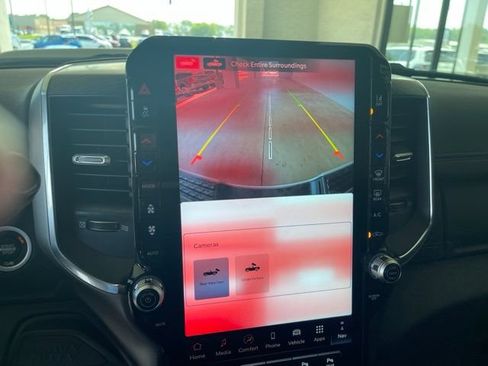 New 2026 RAM 3500 Laramie AWD/4WD image 24