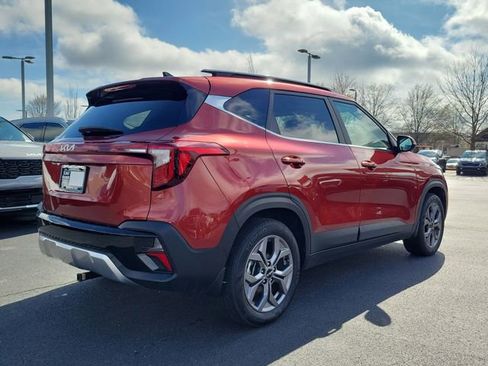 Certified 2024 Kia Seltos S image 4