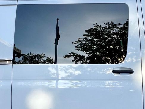 Used 2024 Mercedes-Benz Sprinter 2500 image 15