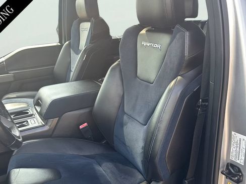 Used 2019 Ford F150 Raptor w/ Equipment Group 802A Luxury AWD/4WD image 19