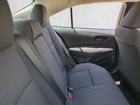 Used 2023 Toyota Corolla LE FWD image 18