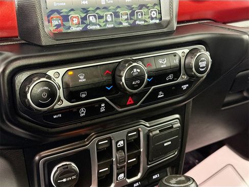 Used 2021 Jeep Wrangler Unlimited Rubicon w/ Dual Top Group image 16