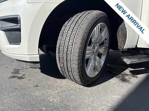 Used 2023 Ford Expedition Platinum AWD/4WD image 30