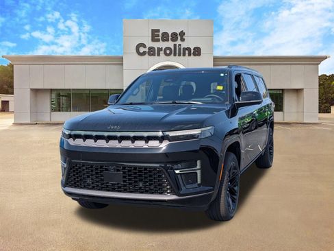 New 2026 Jeep Grand Wagoneer L Limited AWD/4WD image 7