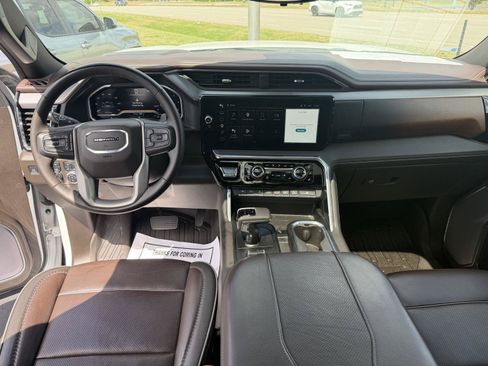 Used 2023 GMC Sierra 1500 Denali w/ Denali Reserve Package AWD/4WD image 23