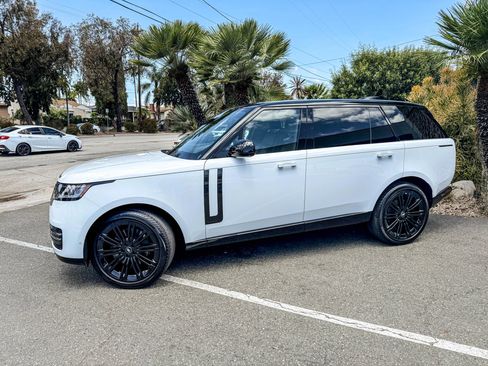 Used 2024 Land Rover Range Rover Long Wheelbase Autobiography AWD/4WD image 6