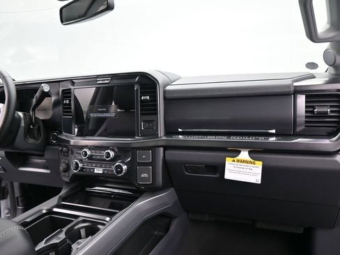 New 2026 Ford F250 Lariat w/ Black Appearance Package image 3
