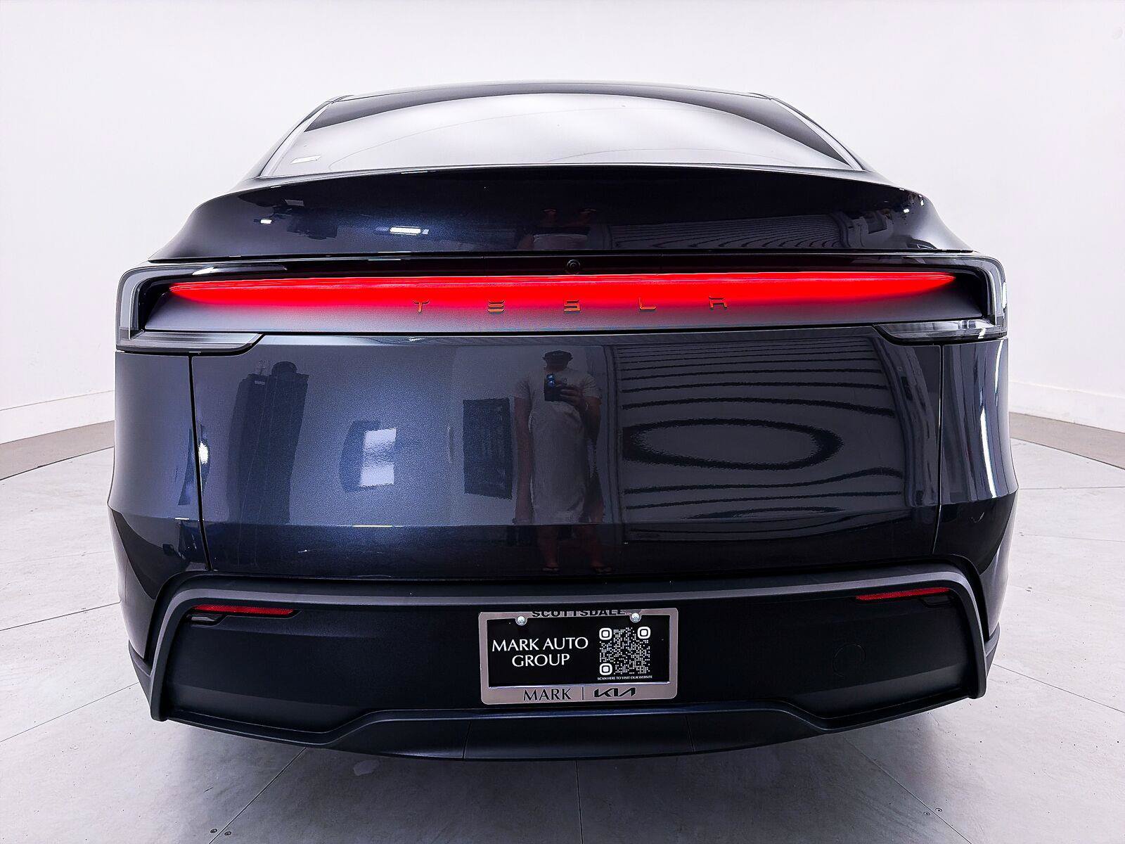 Used 2026 Tesla Model Y 2WD image 14
